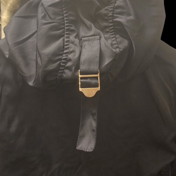 BRAND NEW! Women's Cropped Faux Fur Hooded Jacket - Picture 5 of 6